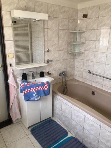 Apartman Skvela Nalada Vsemyslice Exterior photo